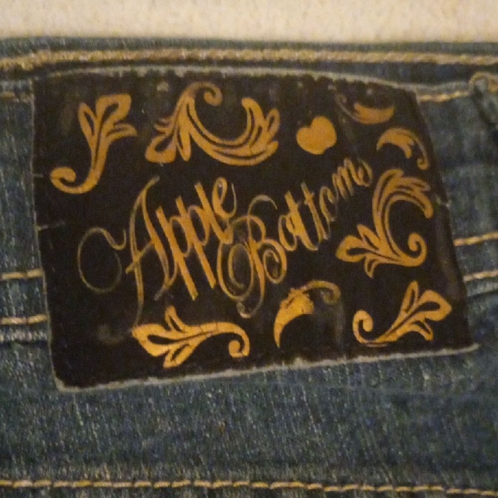 Offical Apple Bottoms Dark Blue Denim Shorts. - Picture 8 of 8